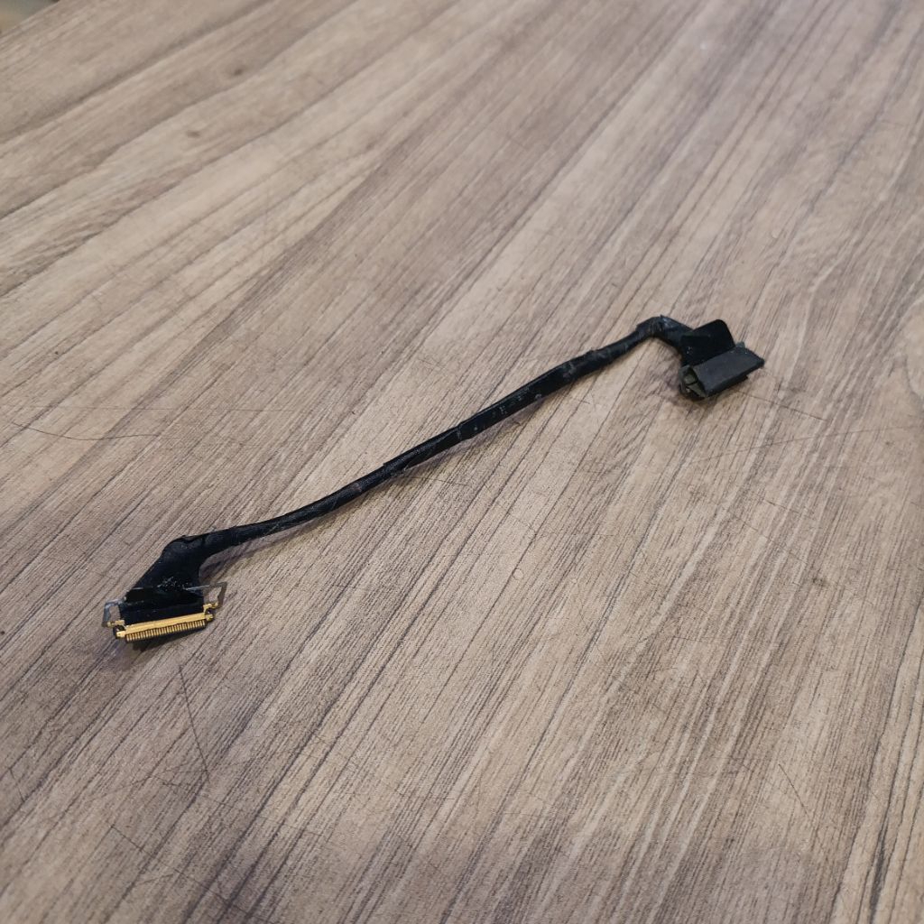 Fleksibel LED Macbook A1278 Kondisi second masih bagus