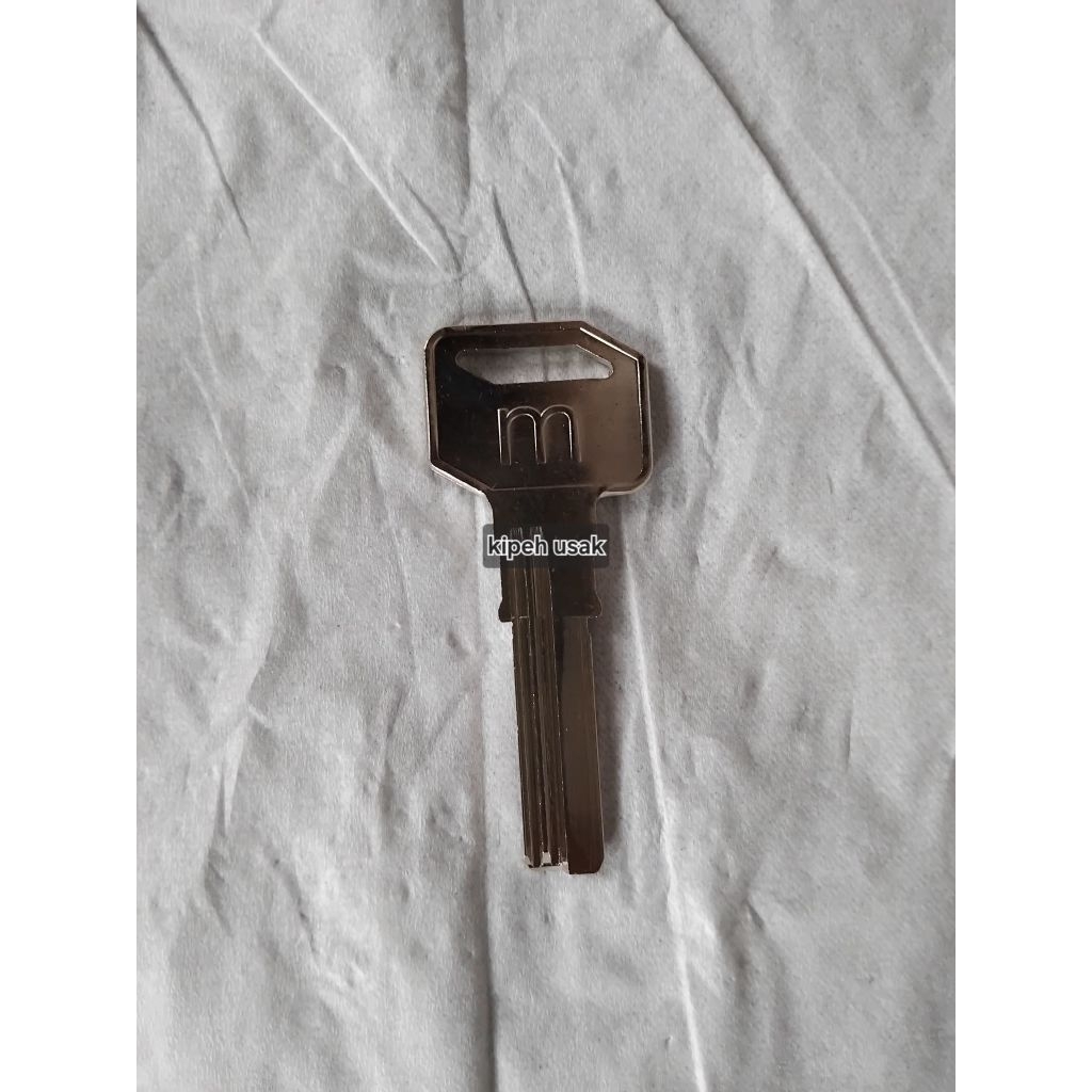 bahan kunci duplikat pintu rumah * M *