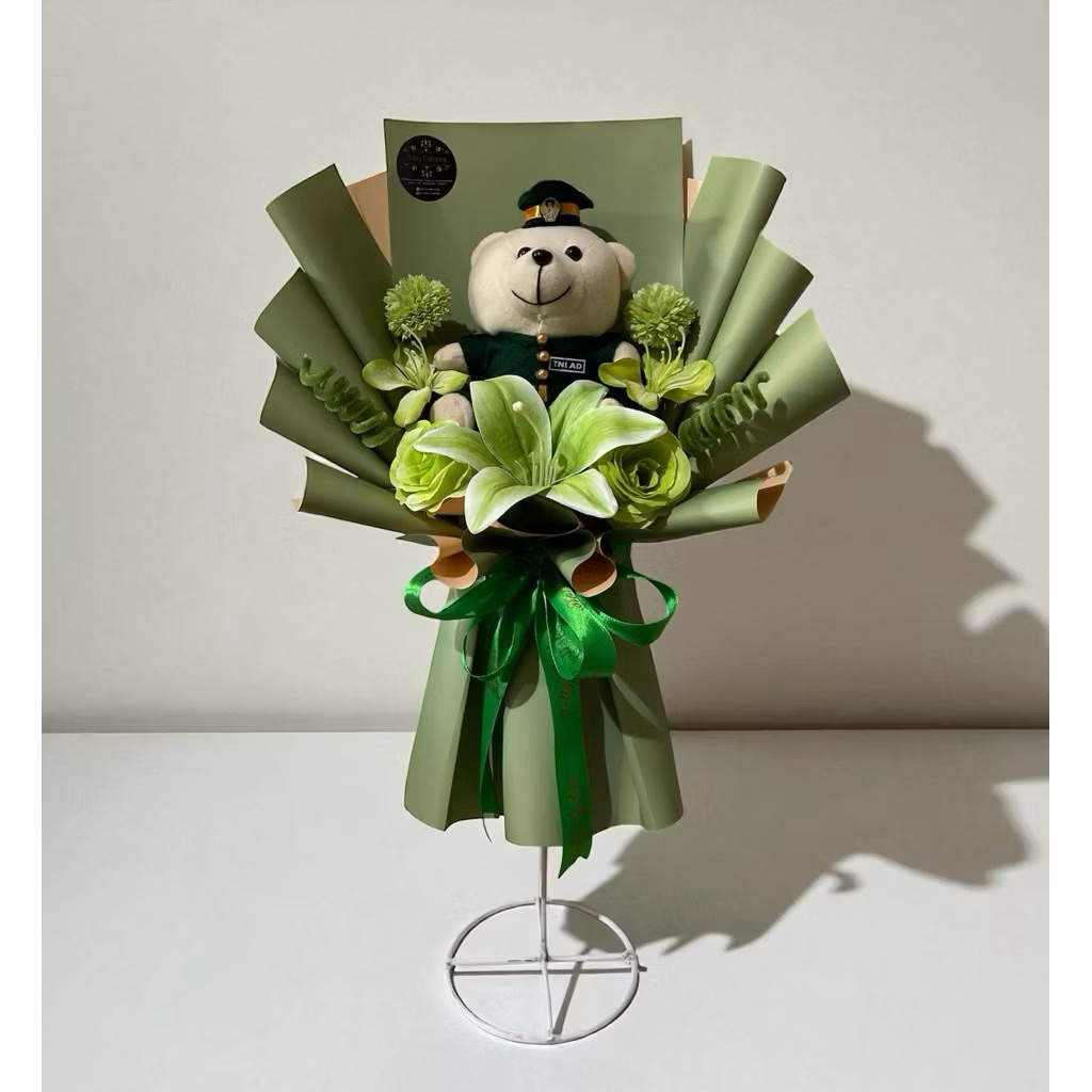 flower Bouquet / buket pelantikan / Buket boneka profesi / buket boneka TNI / buket boneka polisi / 