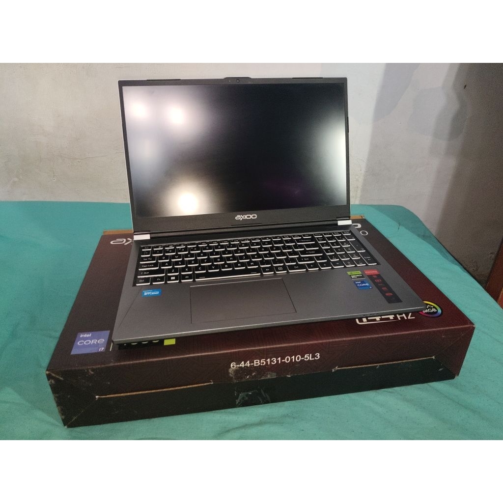 Axioo Pongo 760 V1 mint condition