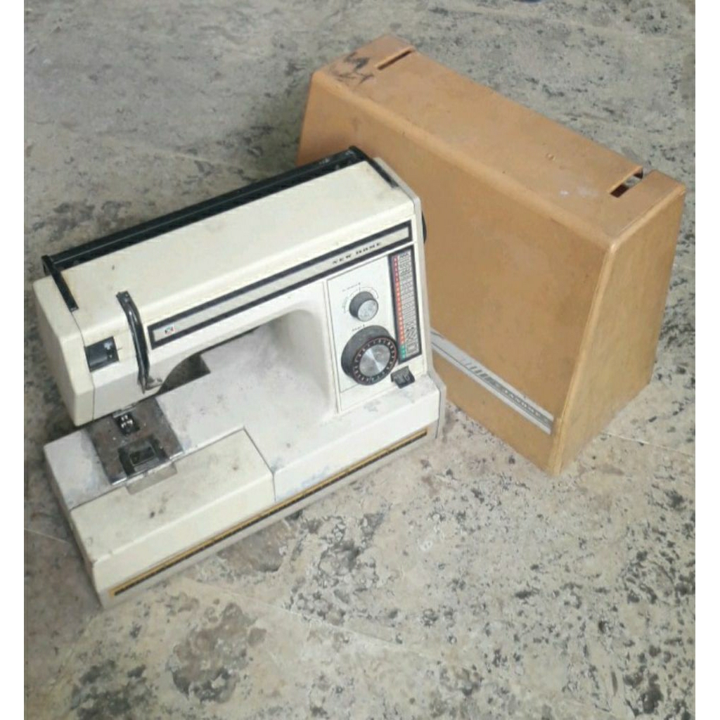 Mesin Jahit Bekas Merk Janome Type New Home Kondisi macet.