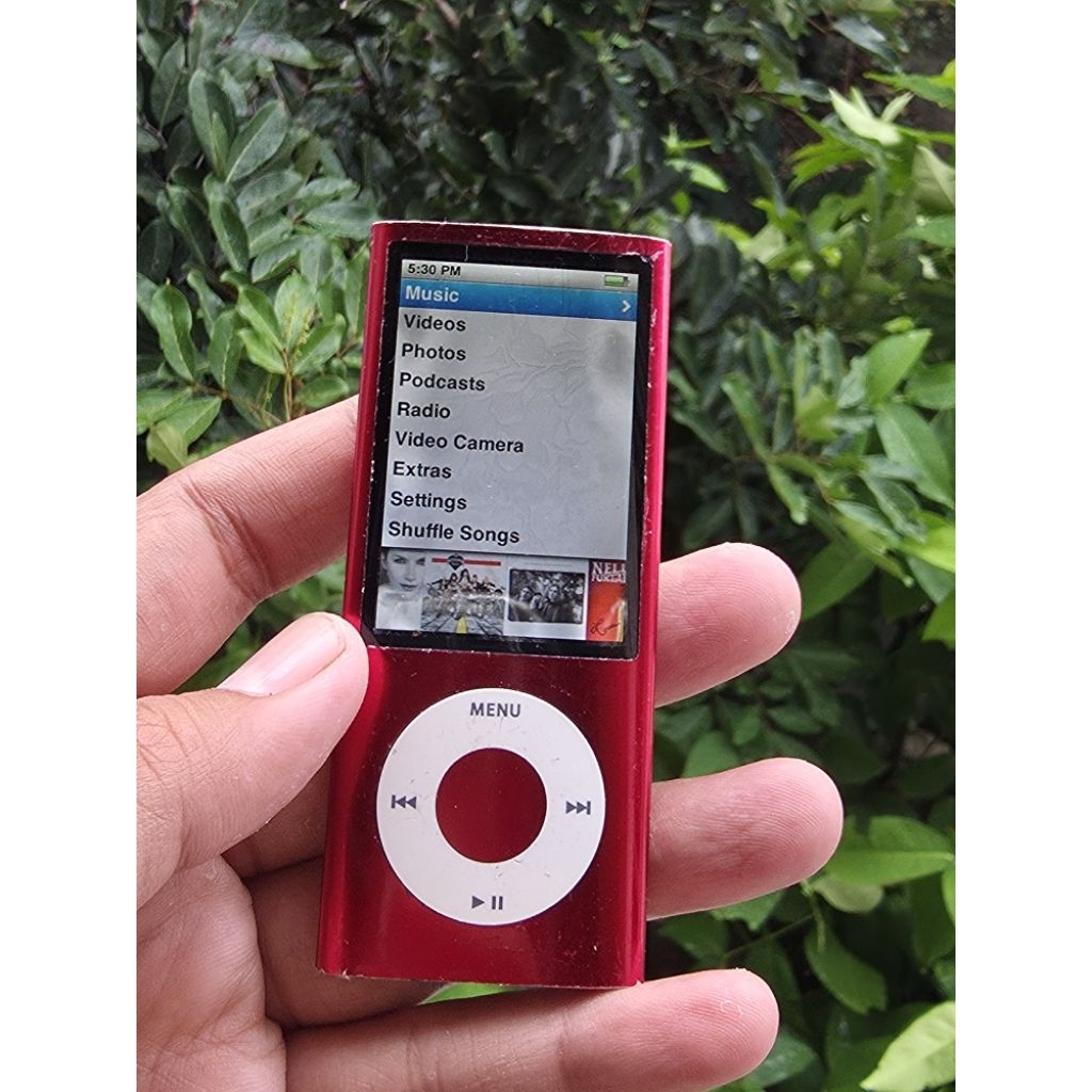 iPod Nano 5th 16gb Red Edition