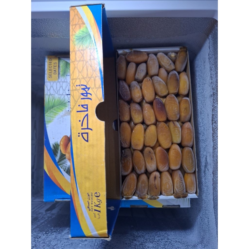 Kurma Ruthob Libya Segar 1kg – Tekstur Renyah Pilihan