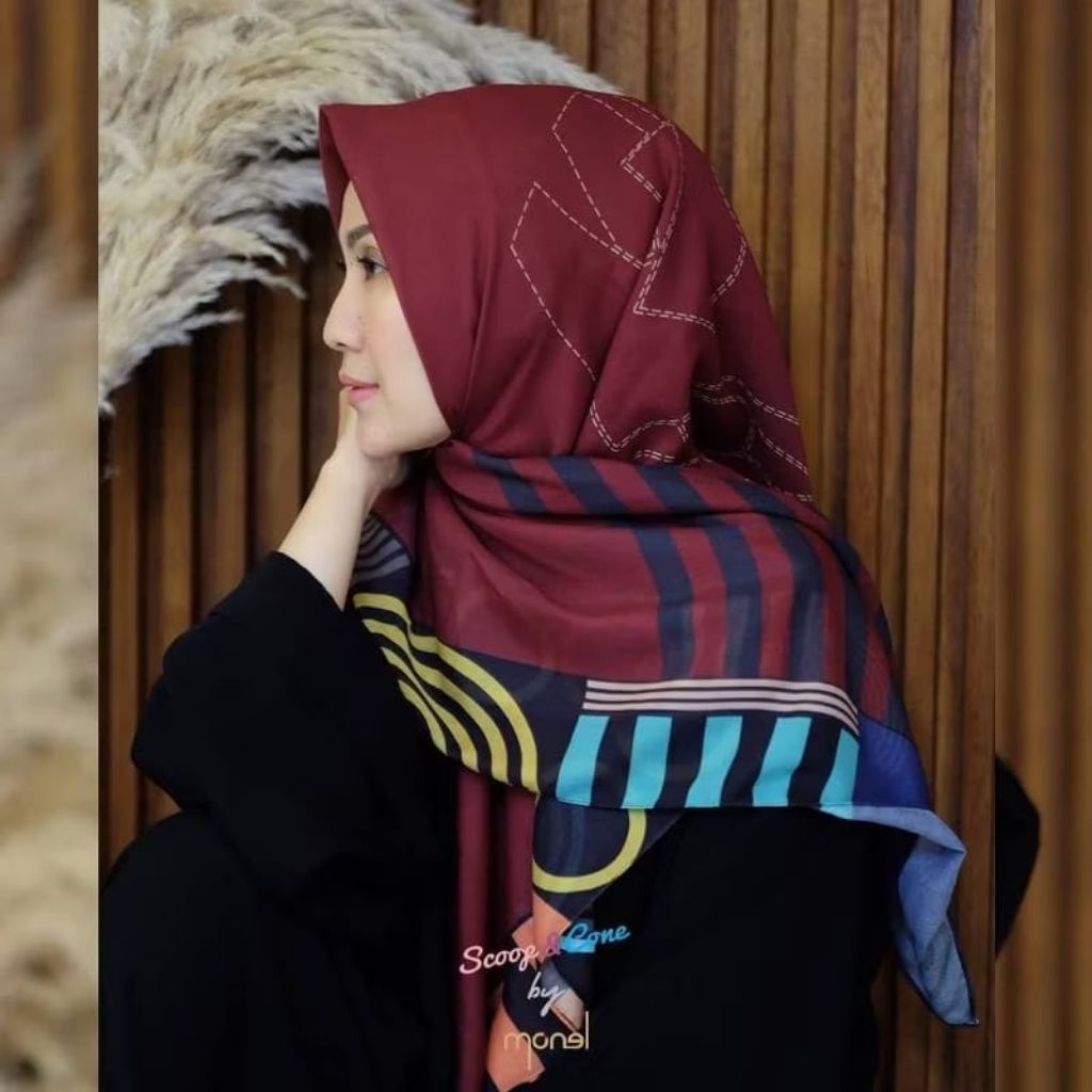 [SCOOP&CONE ] Shape Red Hijab