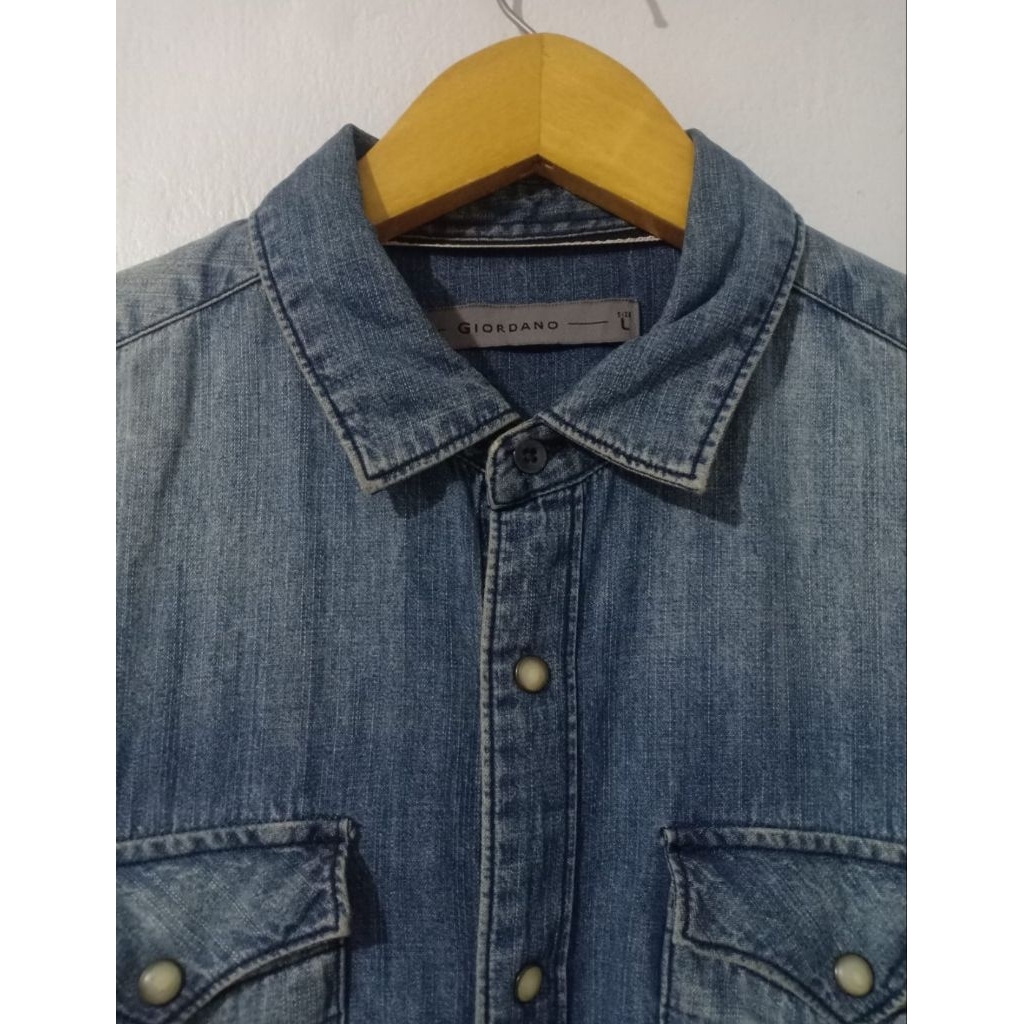 Kemeja Giordano Denim Size M Slim