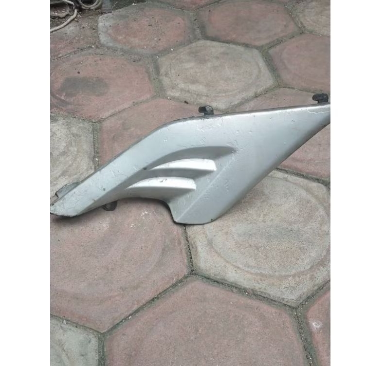 Bodi Sirip Satria 120r Lumba 5speed 6speed Sebelah Kanan Original Second Bekas