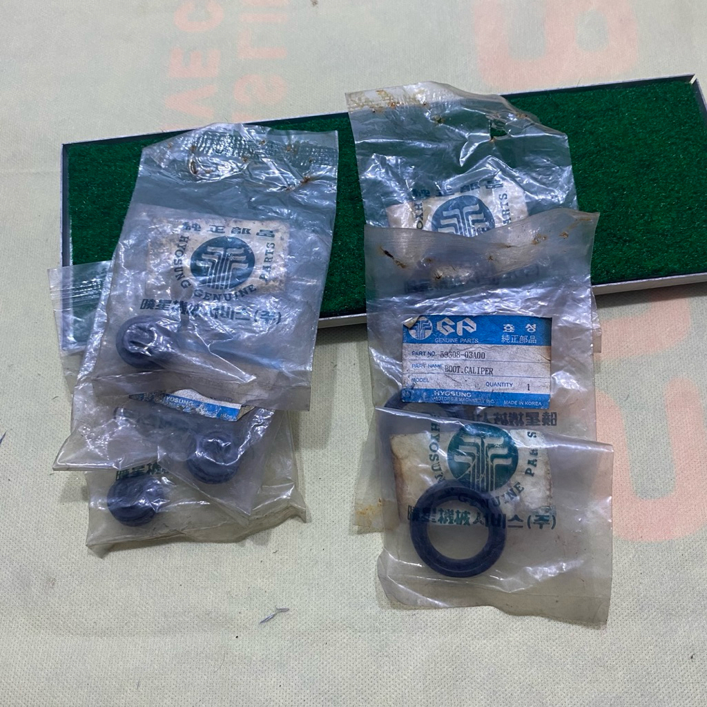 Karet Seal Boot Piston Kaliper Hyosung Bosowa Sf50 Matic 2t 50cc Original New Old Stock