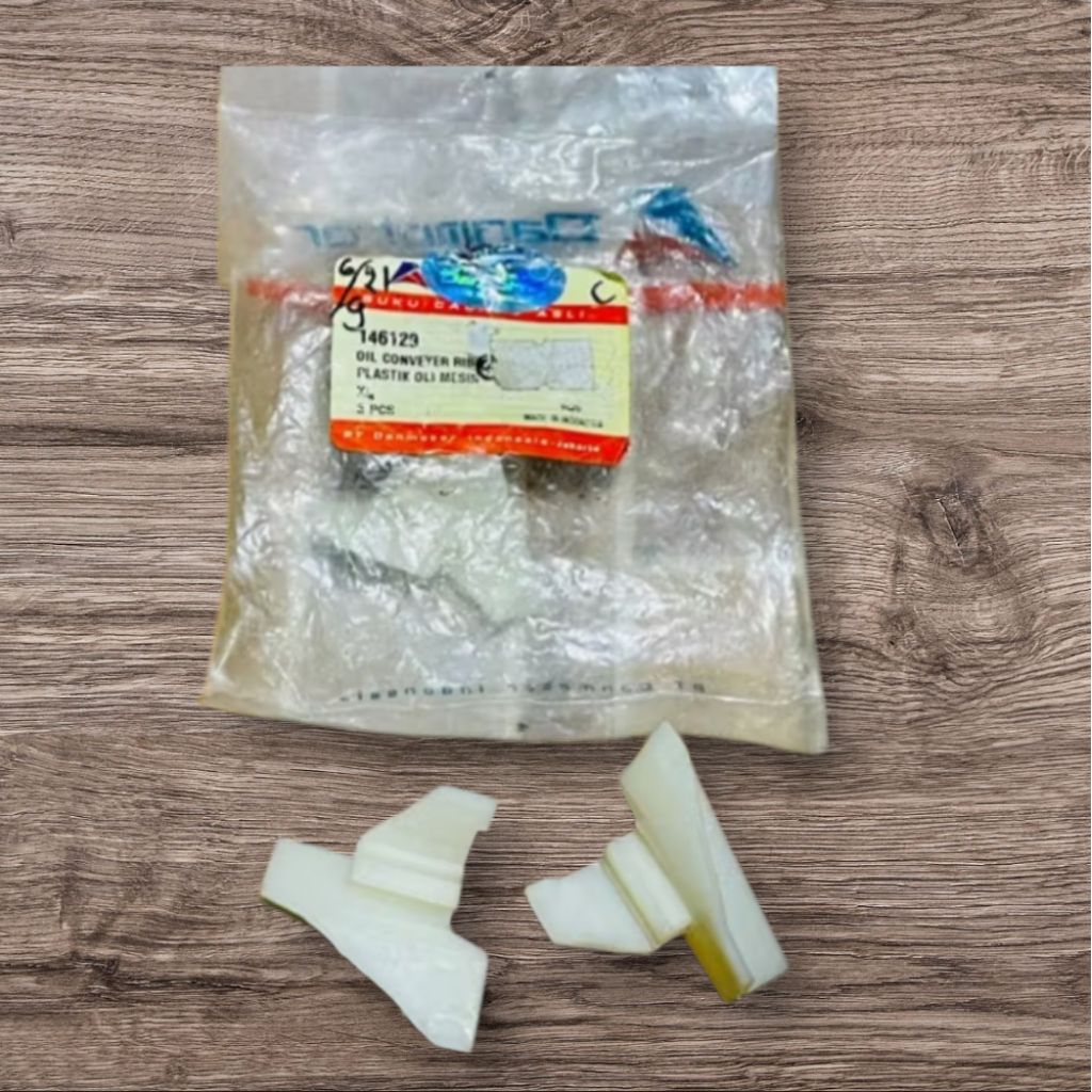 plastik pesawat oli mesin vespa excel exclusive pxe strada original danmotor