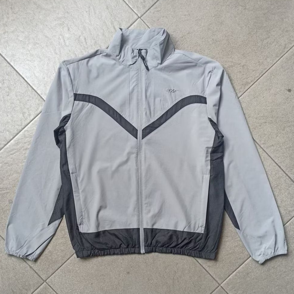 jacket olahraga lecaf