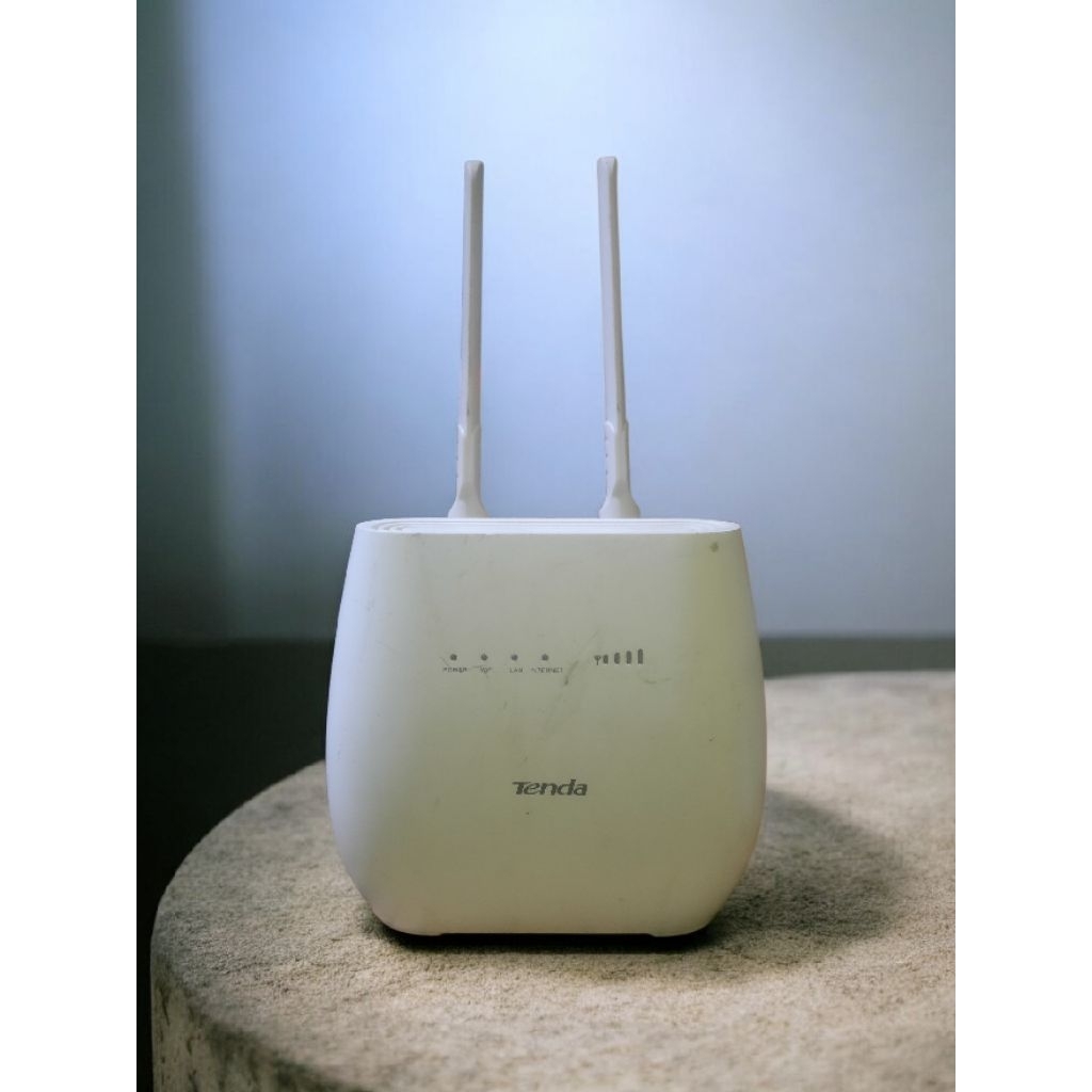 Tenda 4G680V2.0 Wireless N300 4G LTE and VoLTE Router,Second Normal+Adaptor