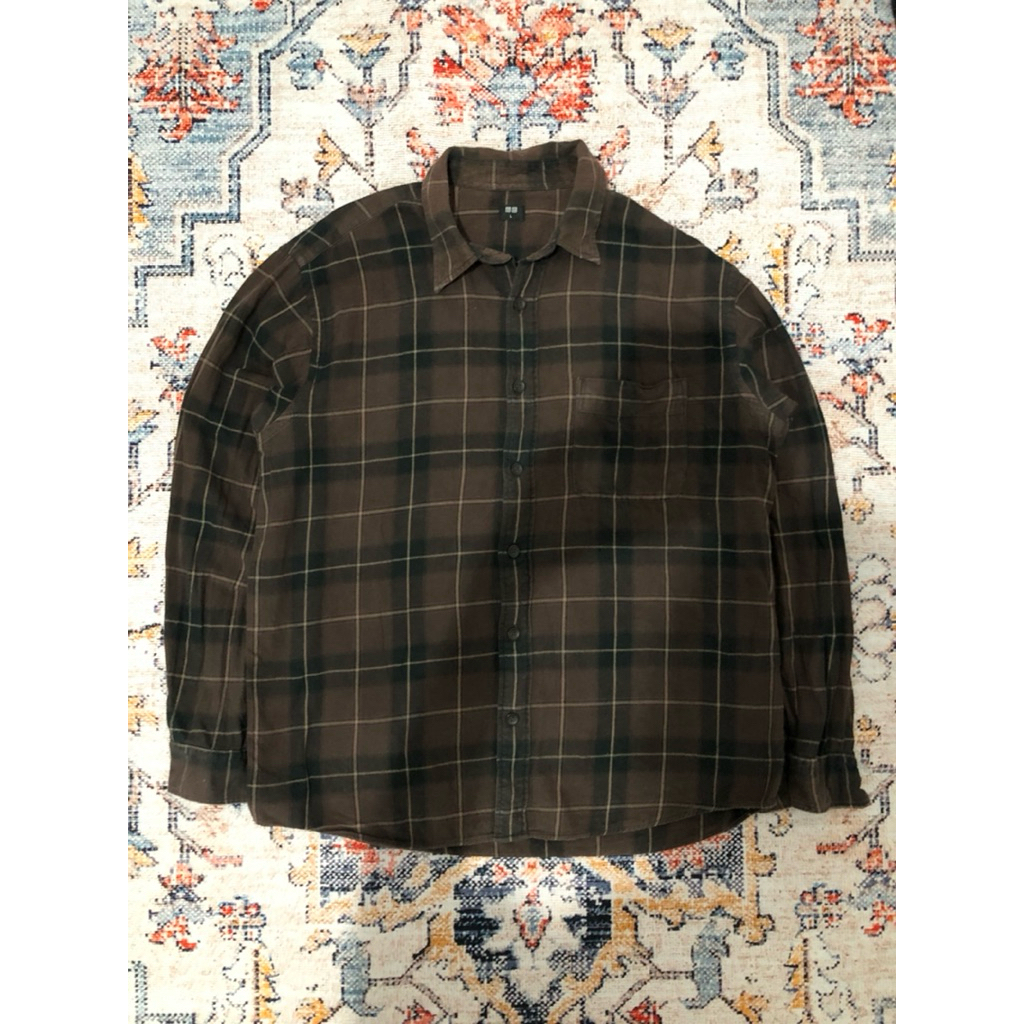 flannel uniqlo coklat sz L