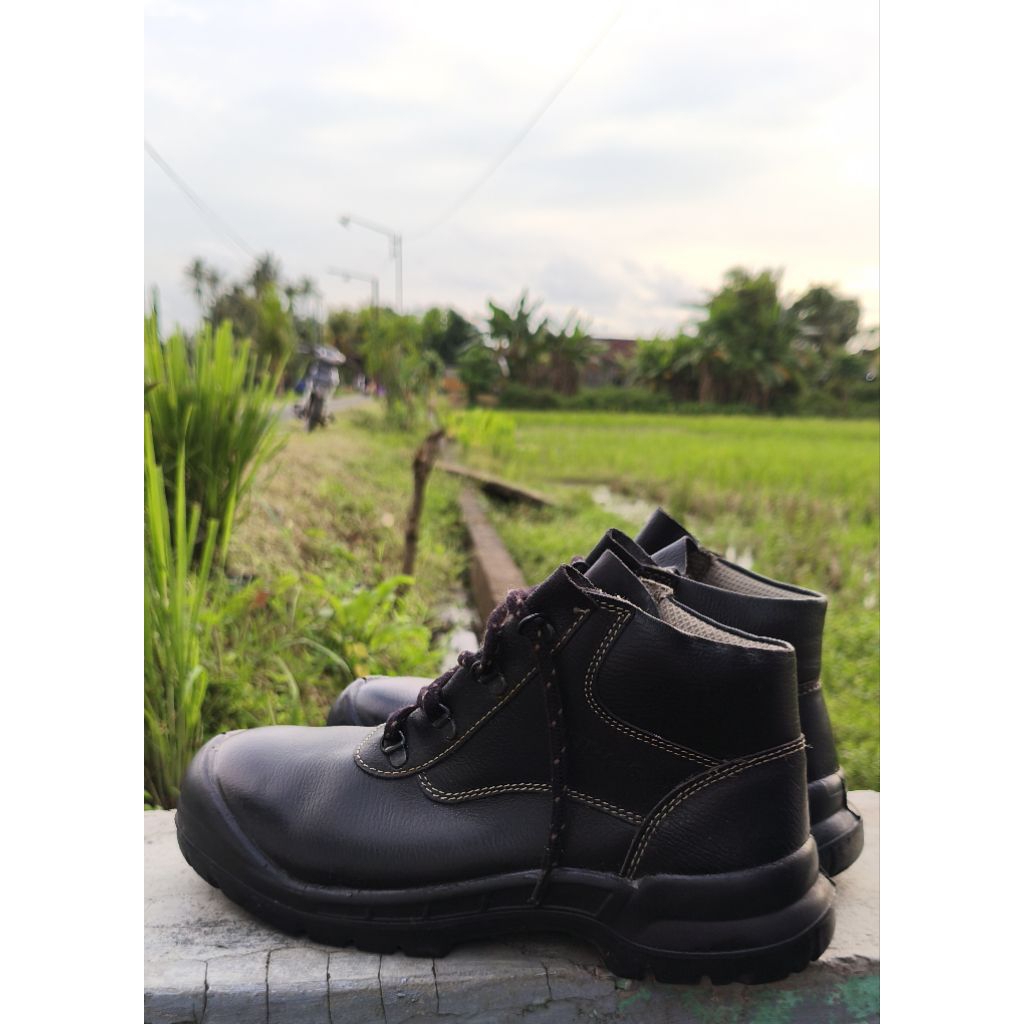 Sepatu Proyek Second_Safety Shoes Original Kings