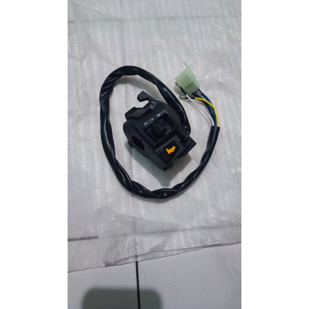 SAKLAR KIRI MINERVA HOLDER KIRI MINERVA R150 CBR / R150vx / R200
