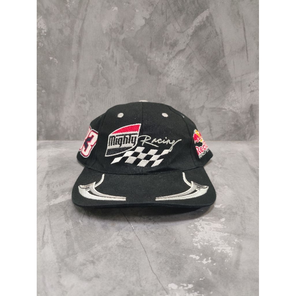 Topi Mighty Racing Red Bull Brian Vickers