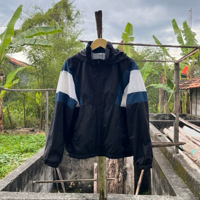 cagoule windbreaker outdoor boxy gu uniqlo original authentic running colorblock vintage retro twobl