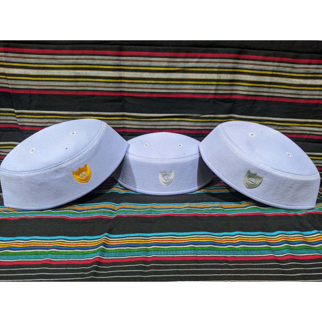 peci Malaysia motif bordir warna gold silver dan abu abu