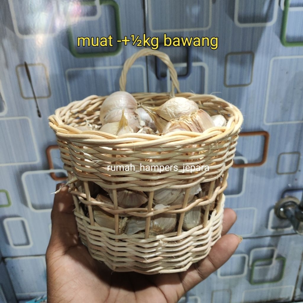 promo..!!keranjang bawang gantung muat ½kg bawang