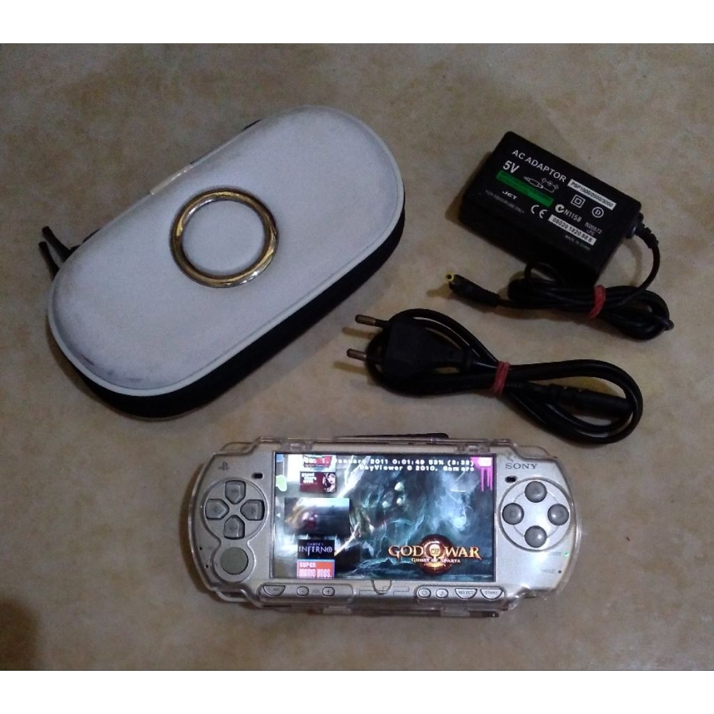 Sony Psp Slim Seri 2001 Warna Silver Black - Sudah Update CFW 6.61 PRO-C Permanen + Thema2 Custom + 
