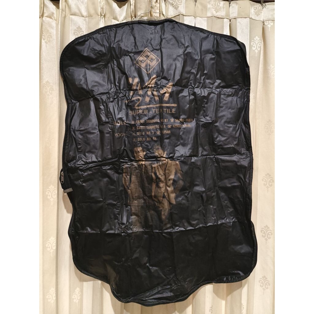 Preloved Tas Gantung untuk Jas di Lemari / Tas Gantungan di Lemari / Tas Laundry