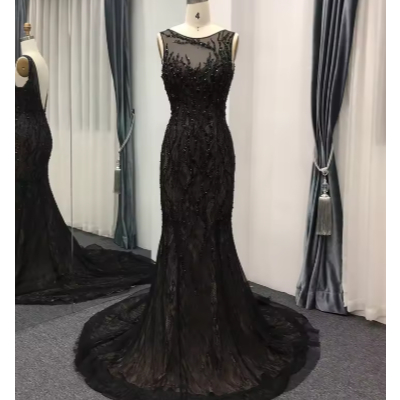 gaun mermaid dengan hiasayan hitam payet  mewah  candy  crush  cantik  gaun malam mewah