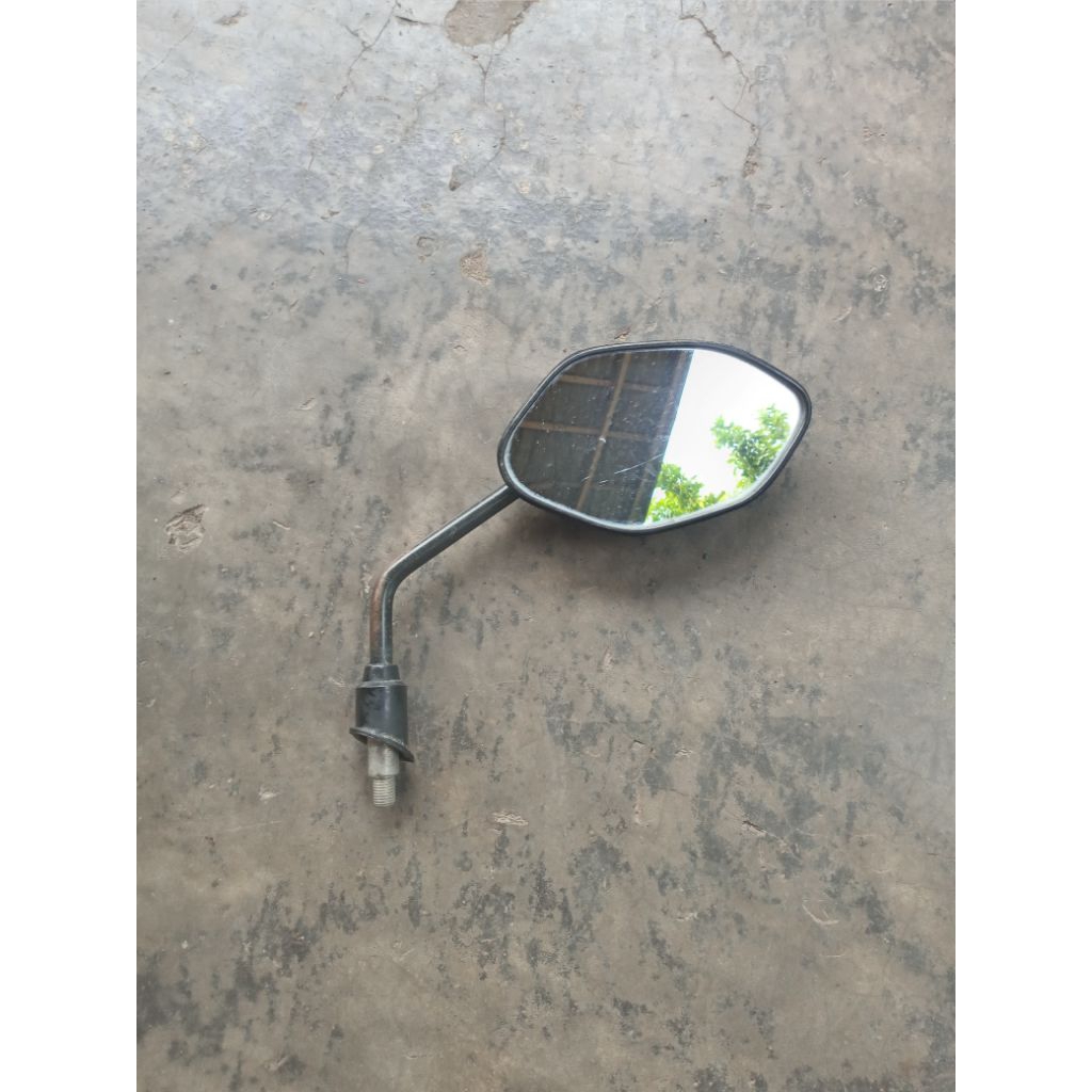 Spion kanan Beat original