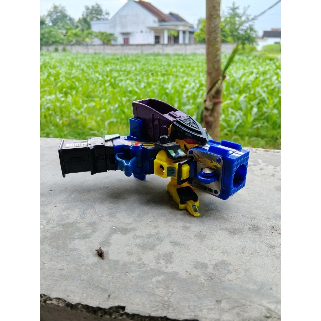 b daman garuda takara