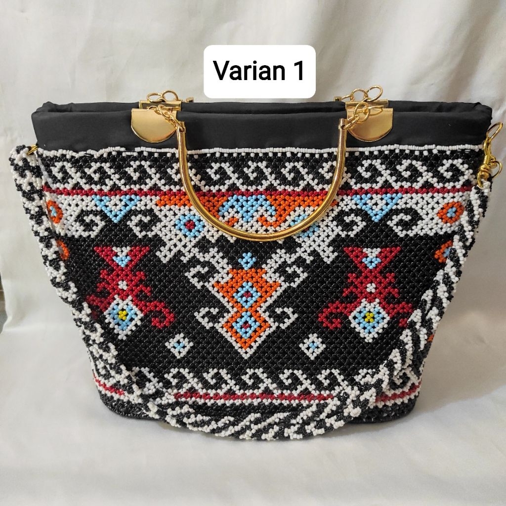 tas selempang manik kalimantan handmade