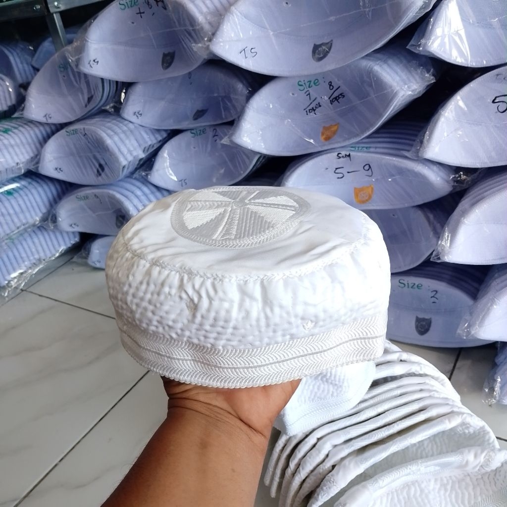 Peci Bugis Original import Saudi kopyah bugis ori Saudi Songkok Bugis asli impor Saudi peci haji Ori