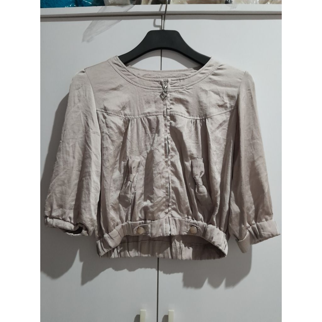 preloved jacket crop