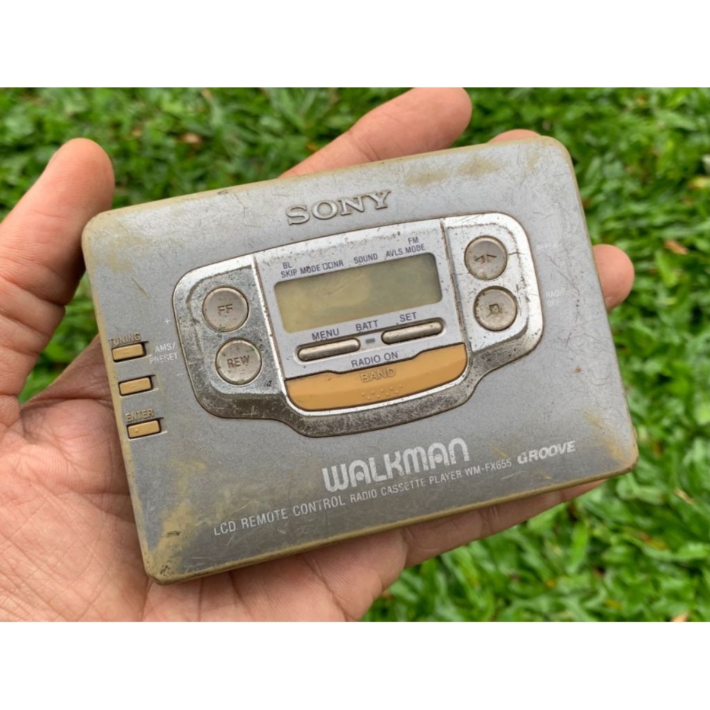 walkman sony WM-FX655 (kondisi bahan)