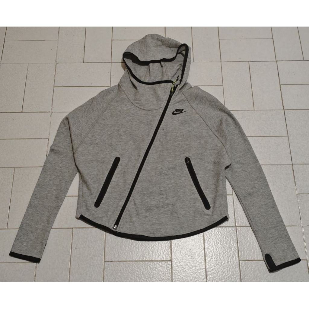 Jaket Sport Running N*** Crop Tech Fleece Butterfly Abu