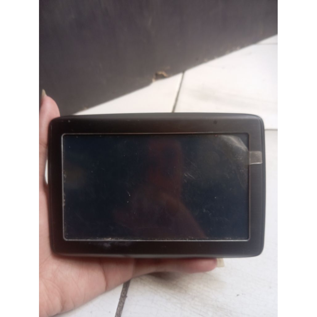 TOMTOM GPS model 4EV52 Z1230 minus