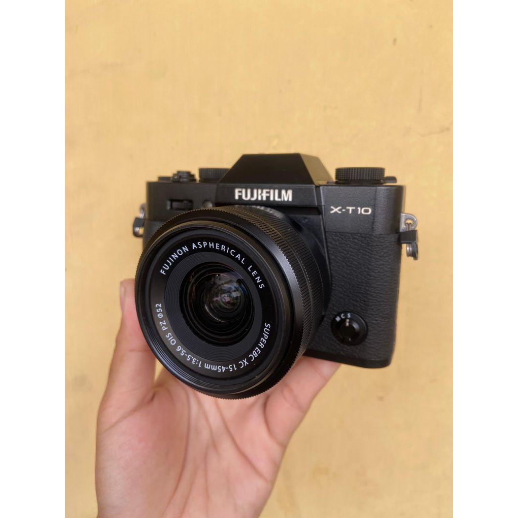 FUJIFILM XT10 LENS XC 15-45MM SECOND