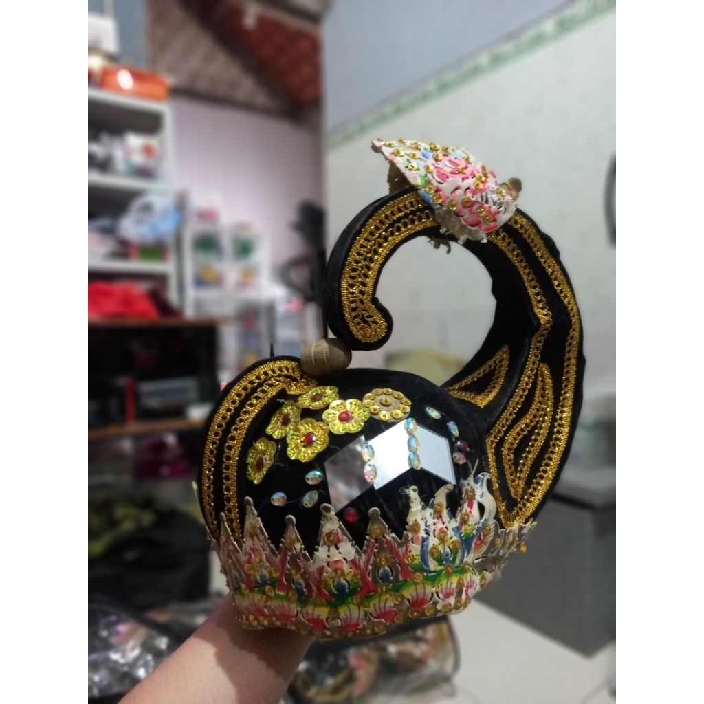 aksesoris wayang irah irahan gatotkaca,Arjuna dll preloved