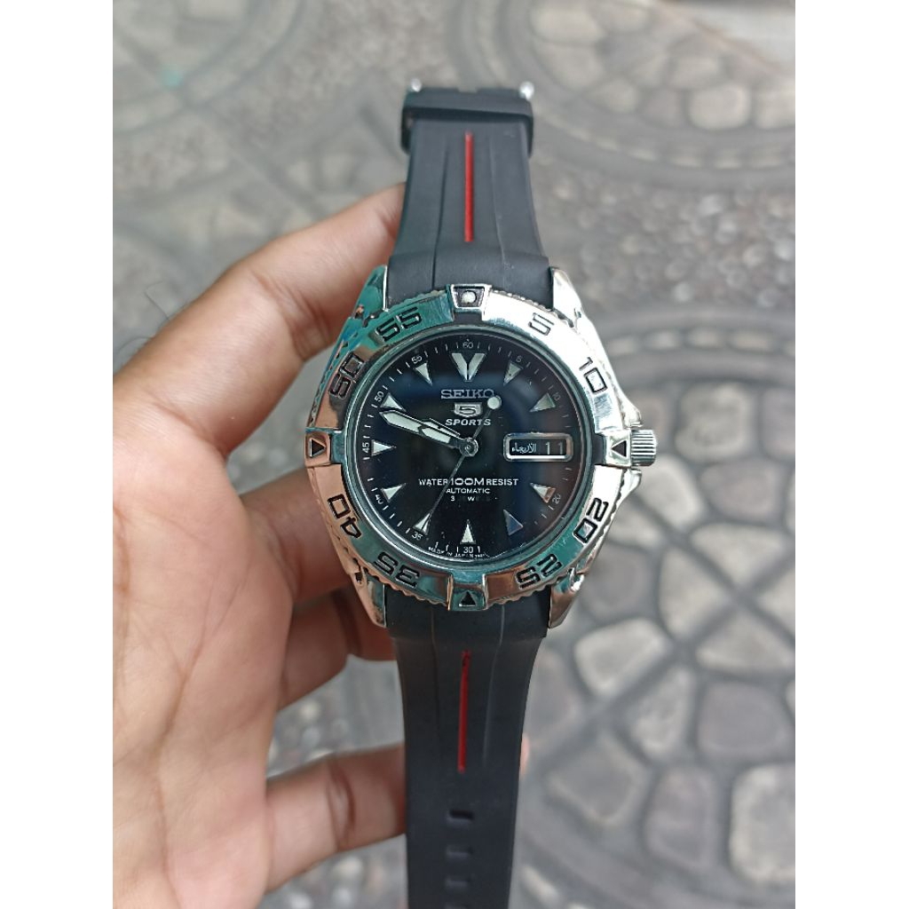 Seiko 5 Sport Automatic 7s36