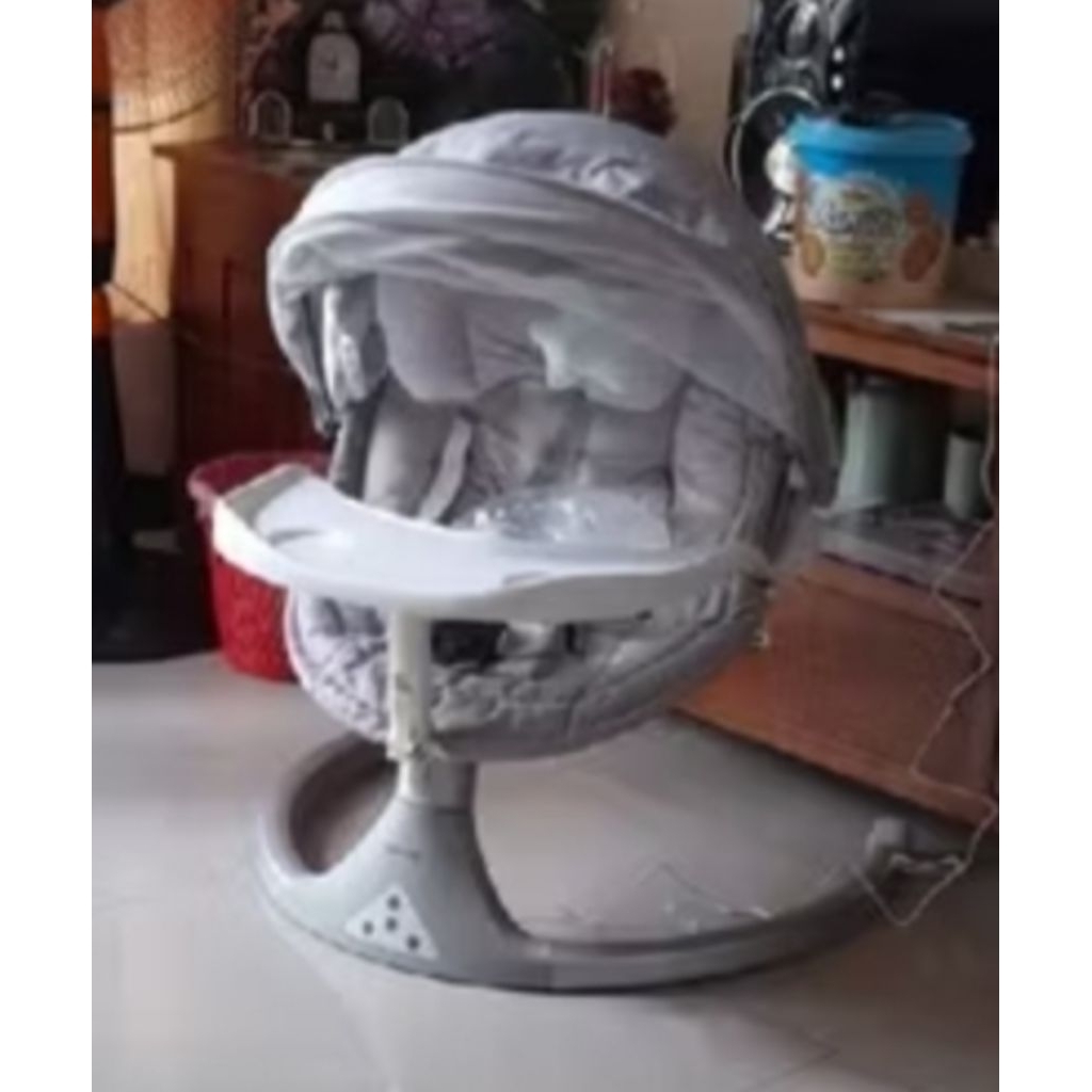 Preloved Bouncer Bayi/Ayunan Bayi