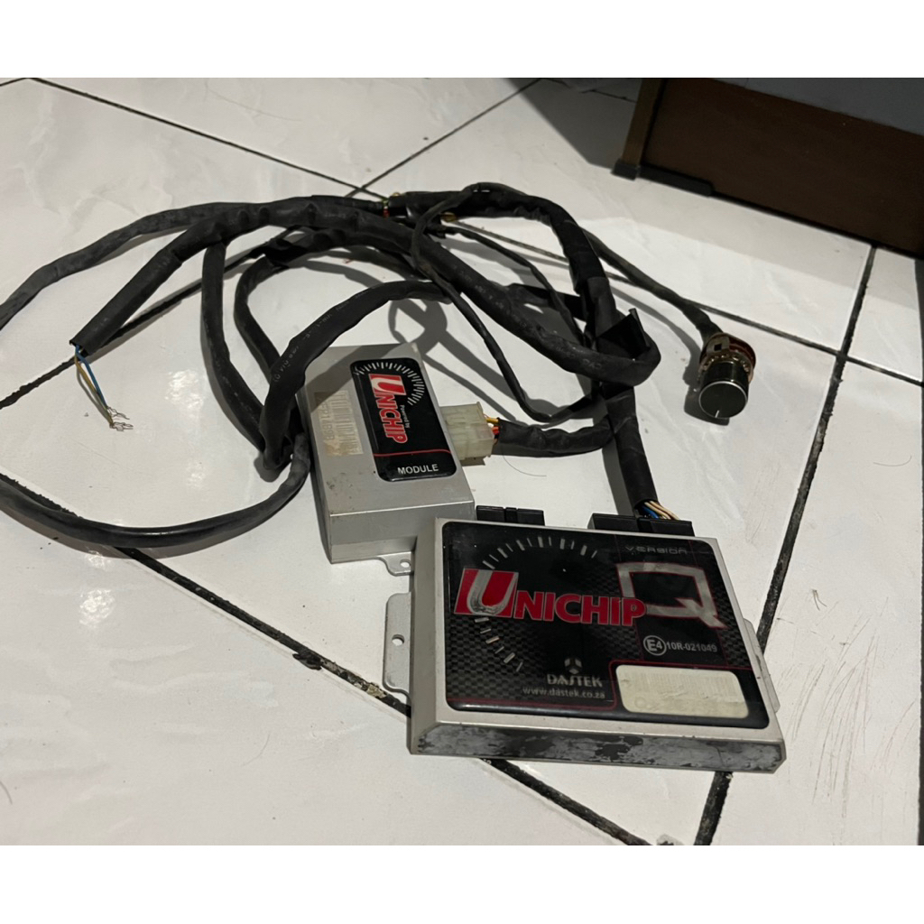 Dastek Unichip Q+ Plus Throttle Module & Selector Untuk mobil bensin universal
