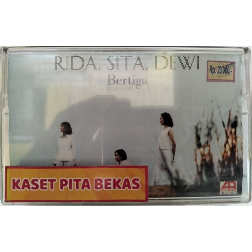 kaset pita bekas Rida sita Dewi bertiga
