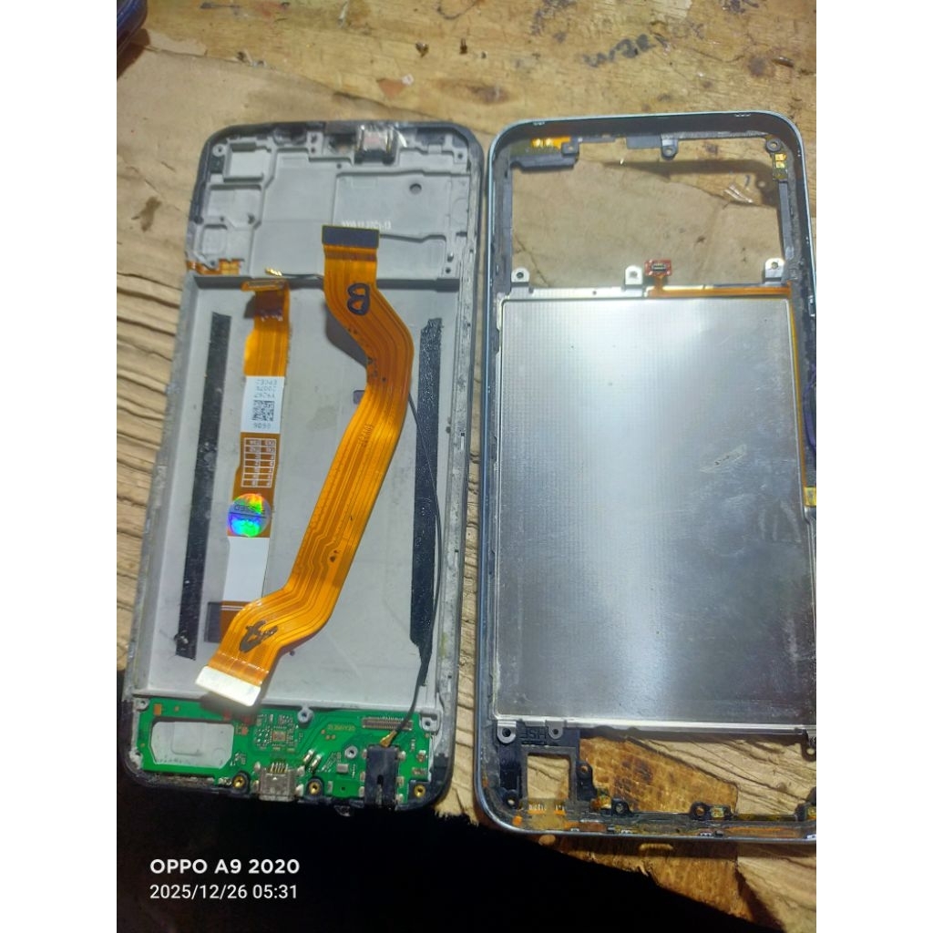 FRAME TATAKAN LCD _ BEZZEL BODI PINGGIR _ VIVO Y12s ORIGINAL COPOTAN