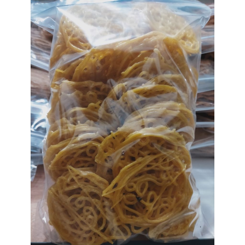 KERUPUK MIE KUNING SUPER KHAS TEGAL MENTAH 1KG