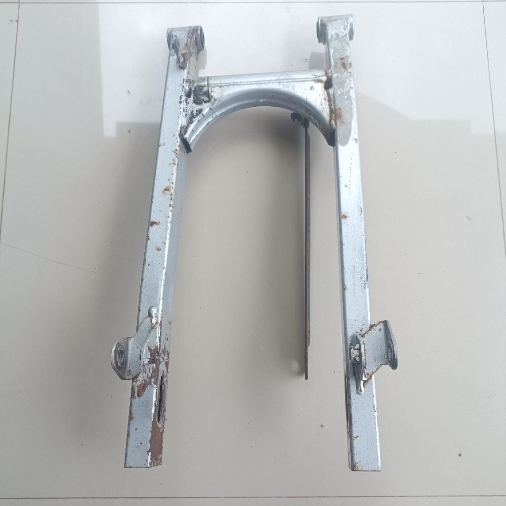swing arm arem sasis yamaha jupiter z1 original