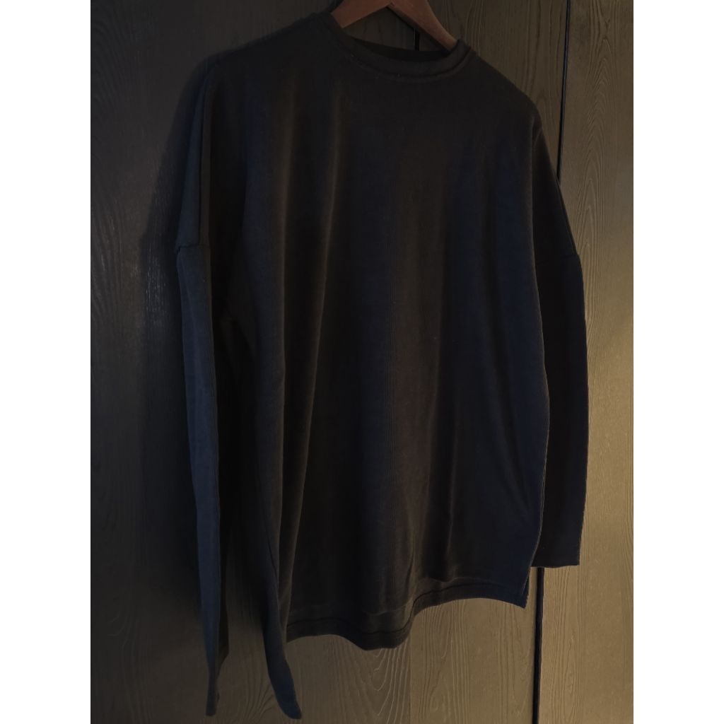 Zara Triple Black Sweater. Basic Edition. 100% original. size M. baju lengan panjang pria warna hita