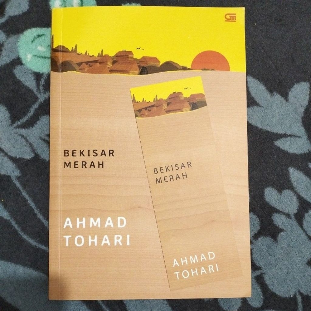 preloved novel Bekisar Merah - Ahmad Tohari