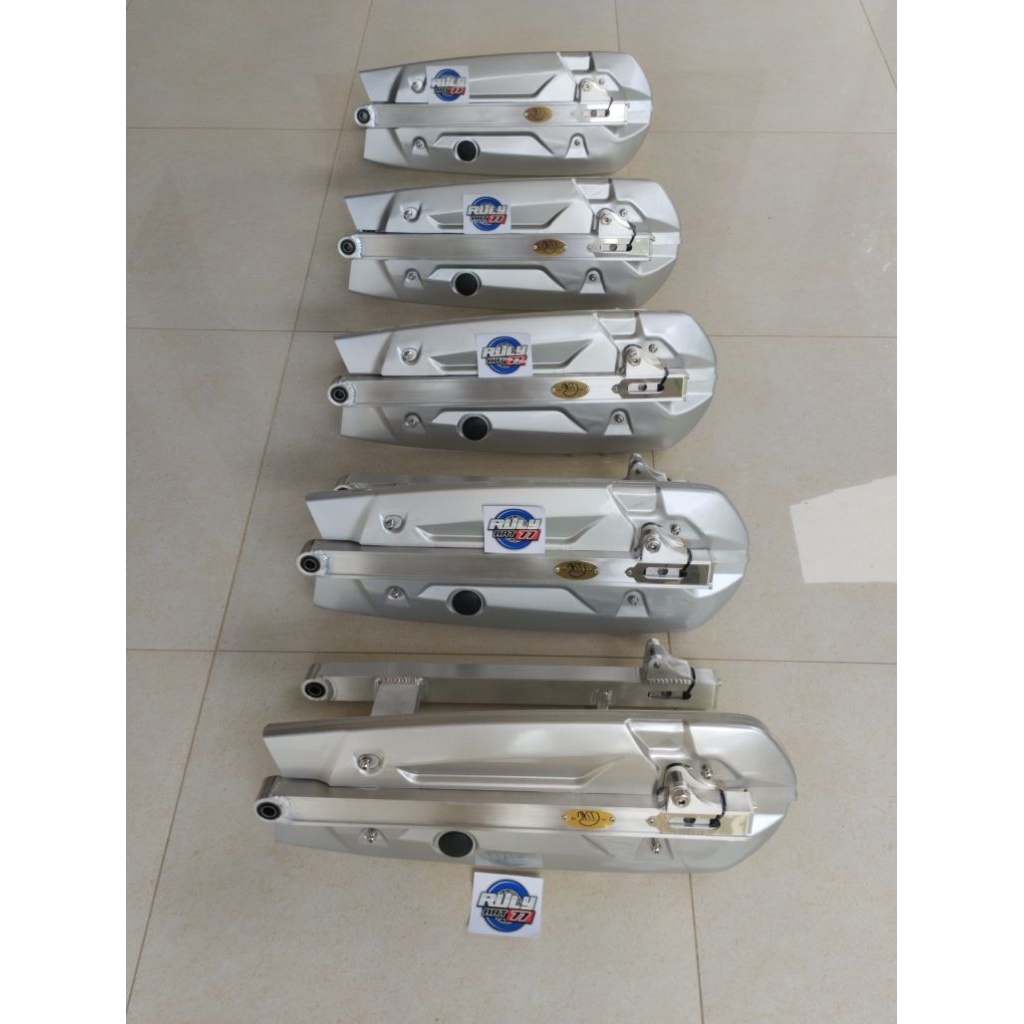 Swing arm Dkt Thailand wave 125i set ketengkas / cover tutup rantai supra x 125 helm in