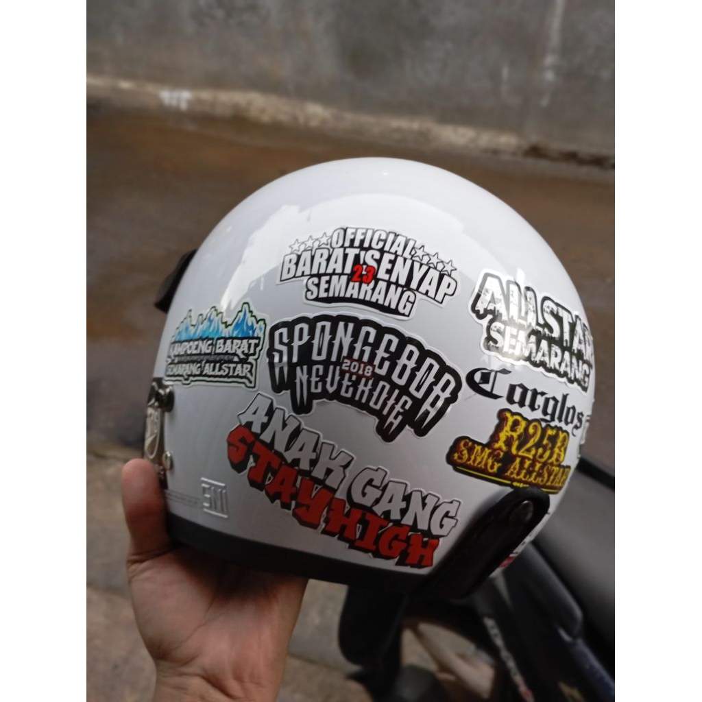 HELM BOGO CARGLOSS STICKER