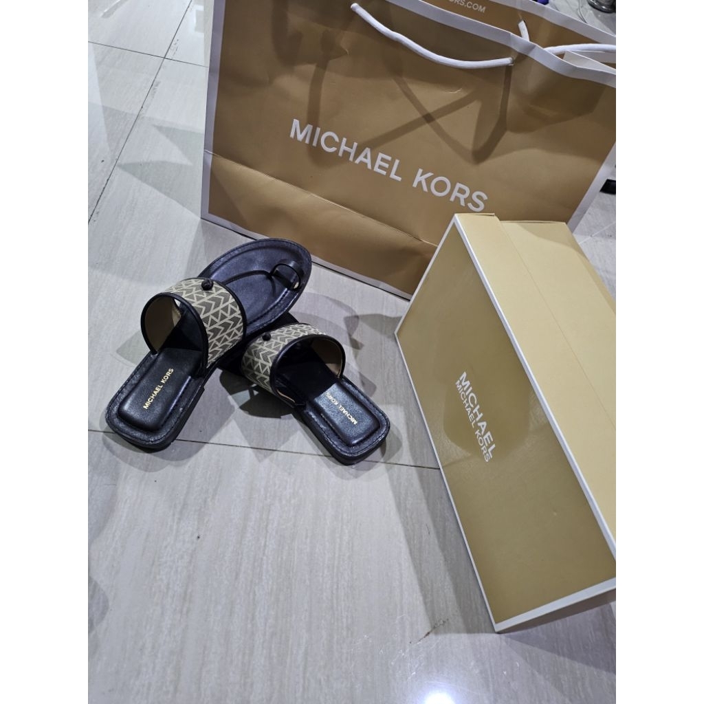 SANDAL MICHAEL KORS NEW