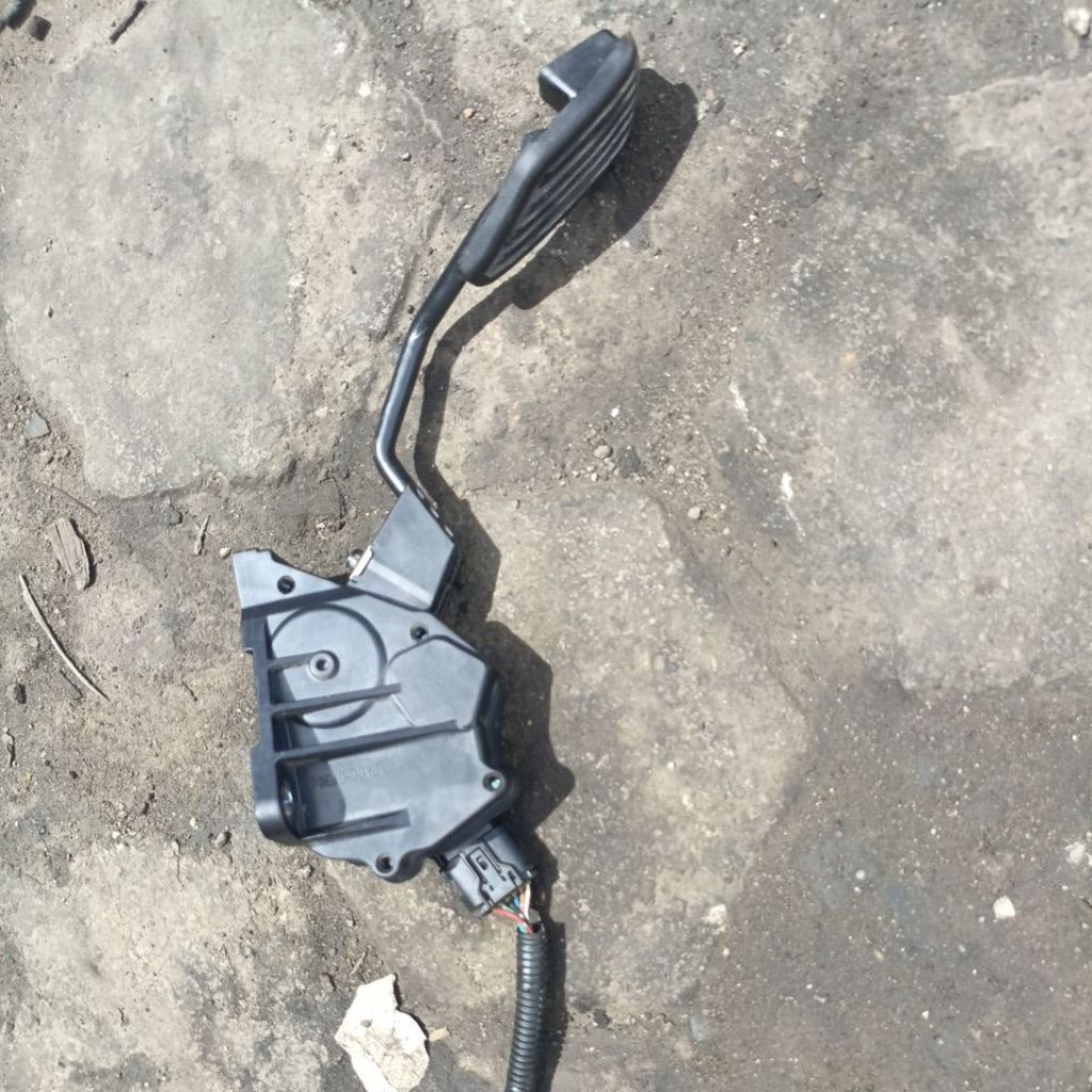 sensor pedal gas vios gen 2
