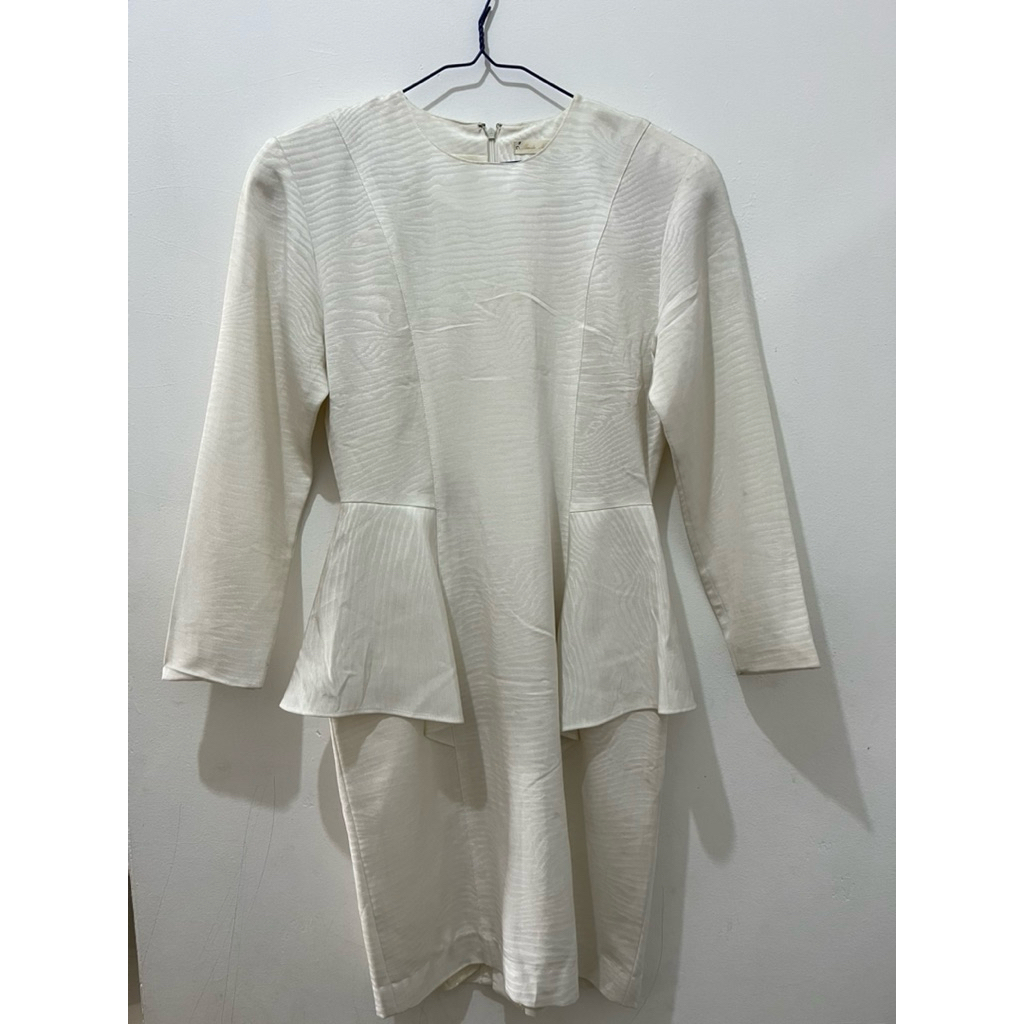 PRELOVED DRESS PUTIH PEPLUM