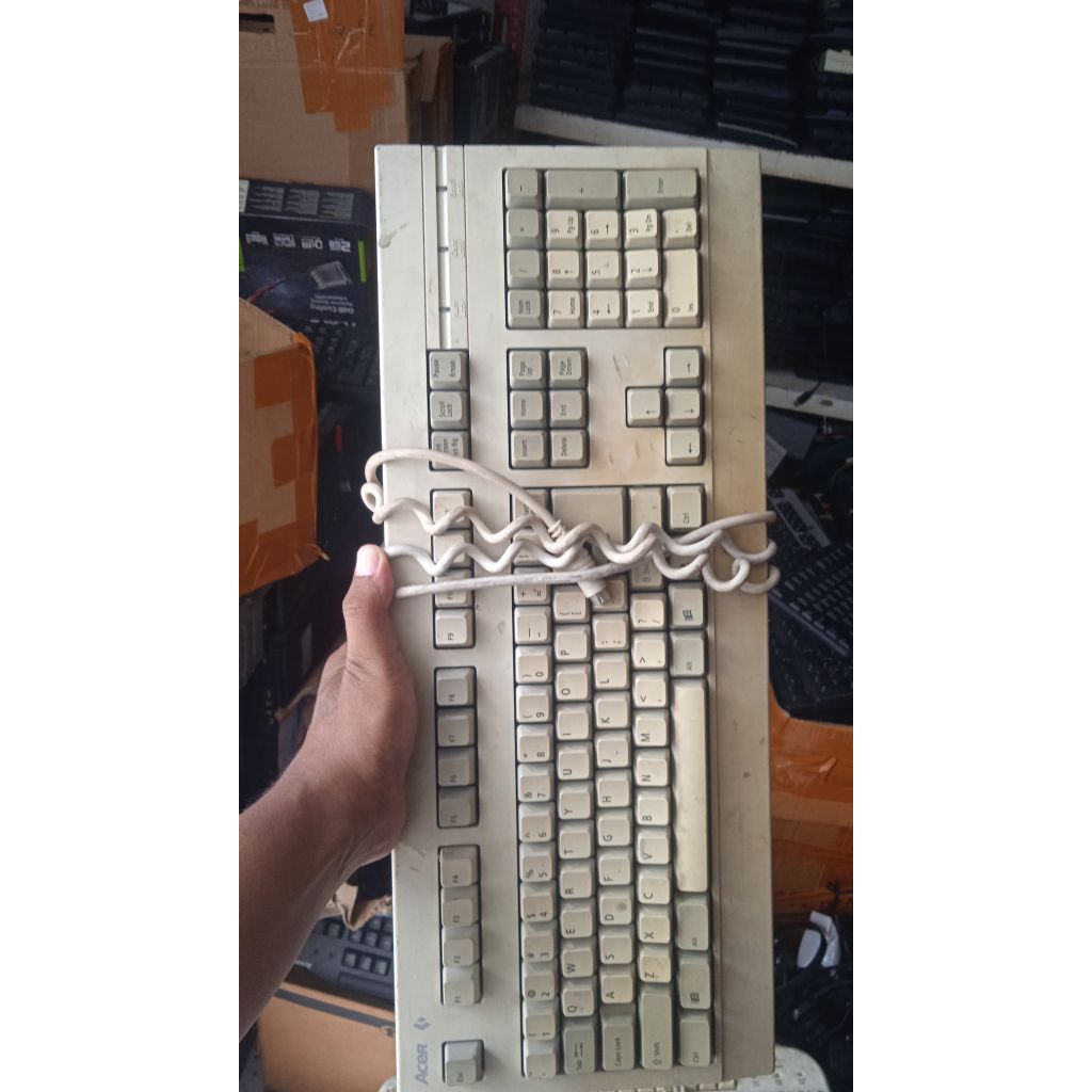 KEYBOARD MODEL JADUL PS2
