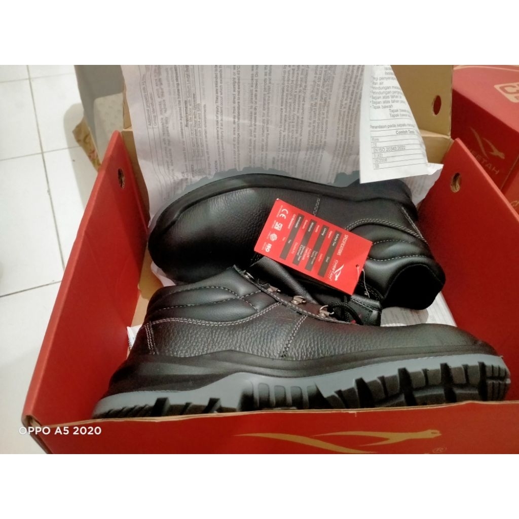 sepatu sefty cheetah